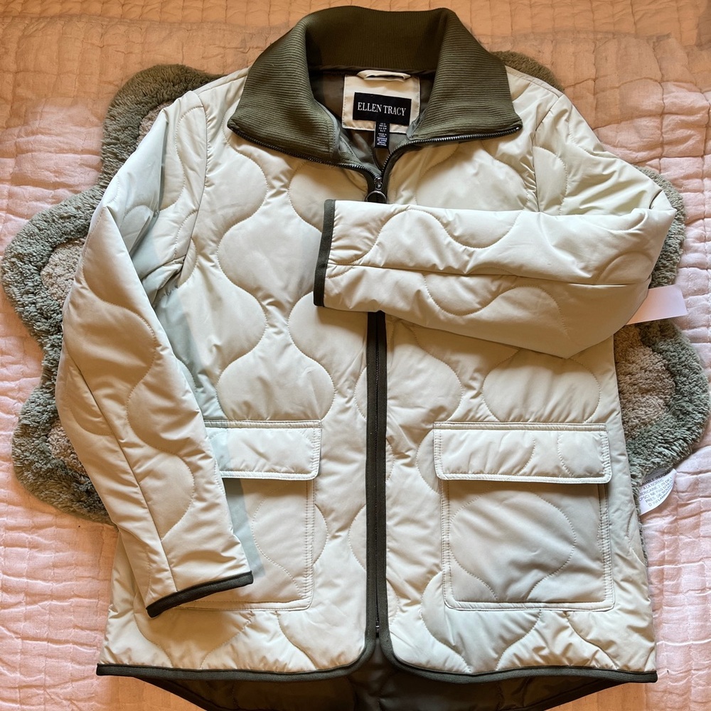 Ellen Tracy Women's Light Green Quilted Puffer Jacket